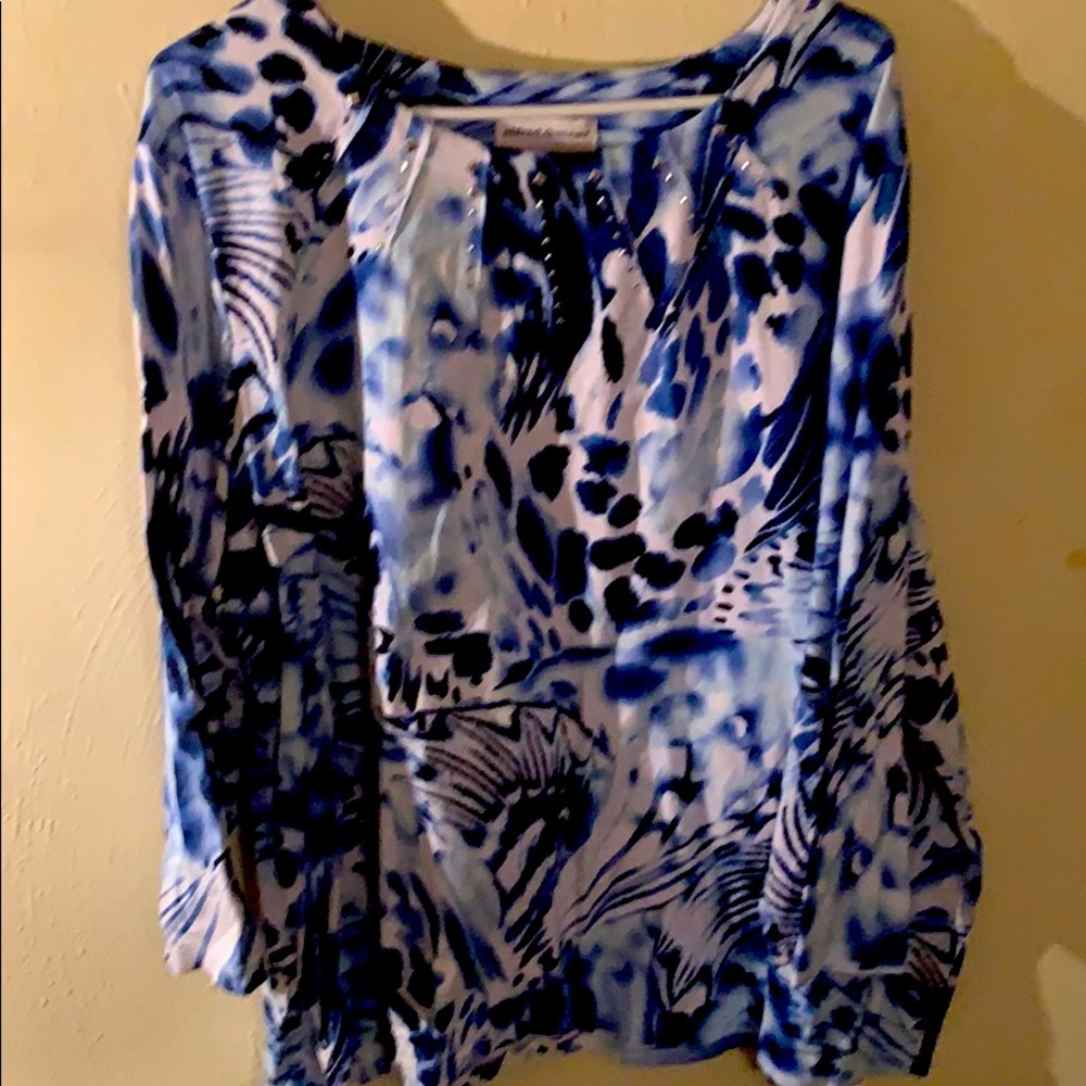 Pretty blue an silver Blouse
